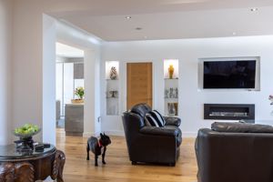 Lounge- click for photo gallery